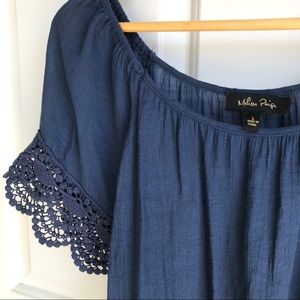 Navy On/Off Shoulder Top😍